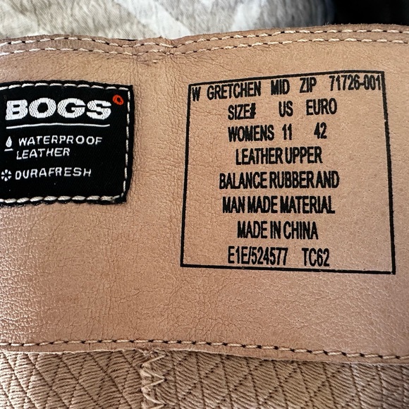 BOGS MID CALF LEATHER BOOT - Picture 7 of 12